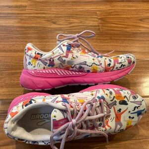 Brooks Adrenaline 21 Womens Size 8.5B Pink White Athletic Running Shoes Sneakers